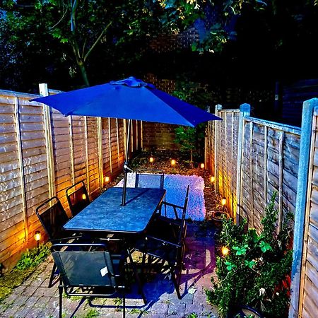 Three Bedroom House By Peacegrove Homes Short Lets & Serviced Accommodation Brighton With Free Wifi & Pet Friendly Экстерьер фото