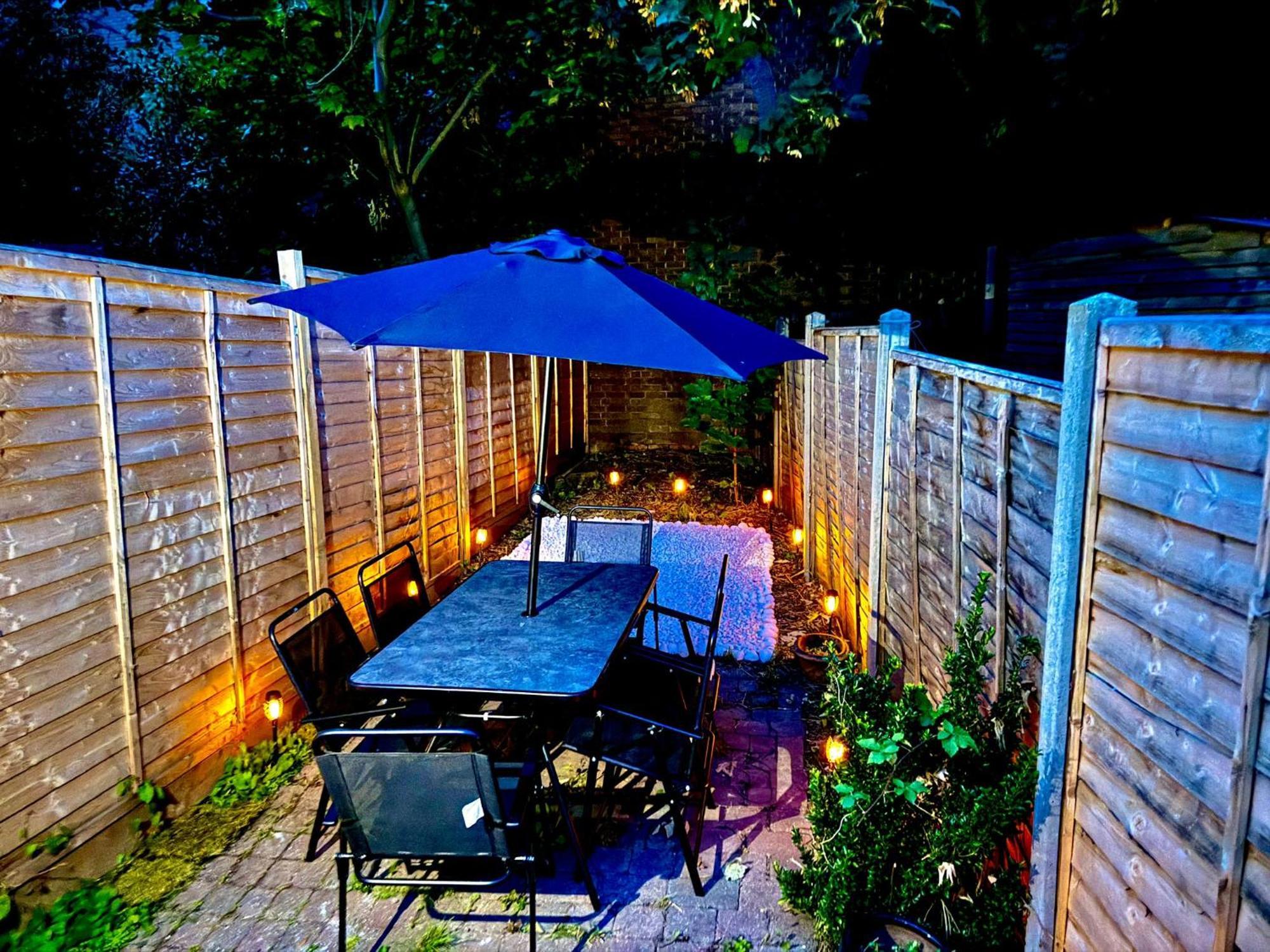 Three Bedroom House By Peacegrove Homes Short Lets & Serviced Accommodation Brighton With Free Wifi & Pet Friendly Экстерьер фото