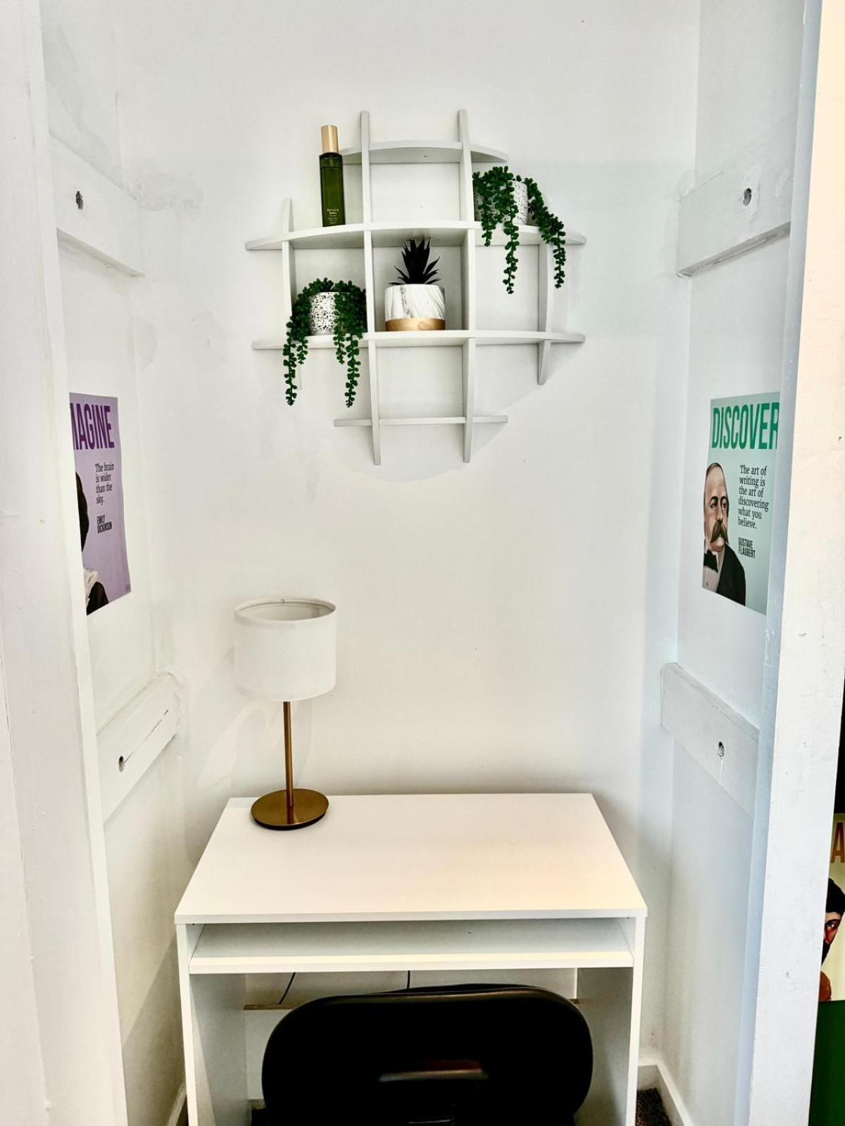 Three Bedroom House By Peacegrove Homes Short Lets & Serviced Accommodation Brighton With Free Wifi & Pet Friendly Экстерьер фото