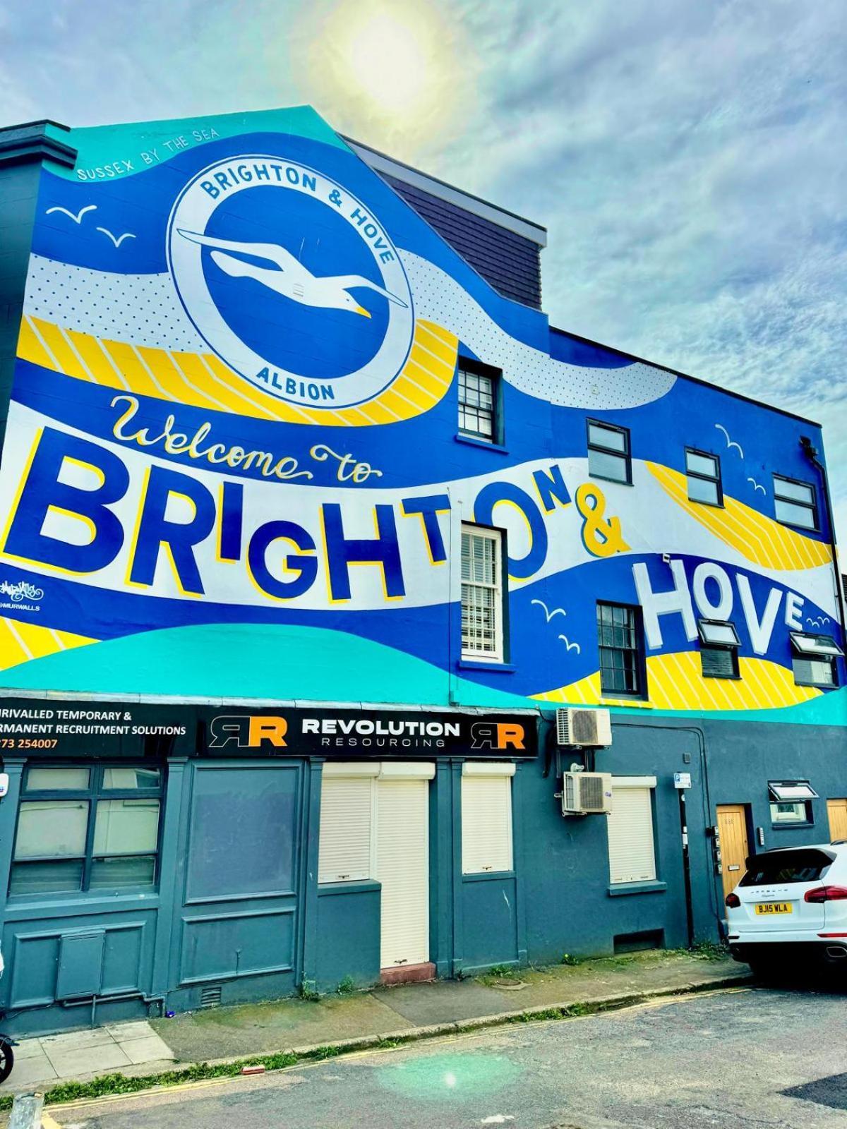 Three Bedroom House By Peacegrove Homes Short Lets & Serviced Accommodation Brighton With Free Wifi & Pet Friendly Экстерьер фото